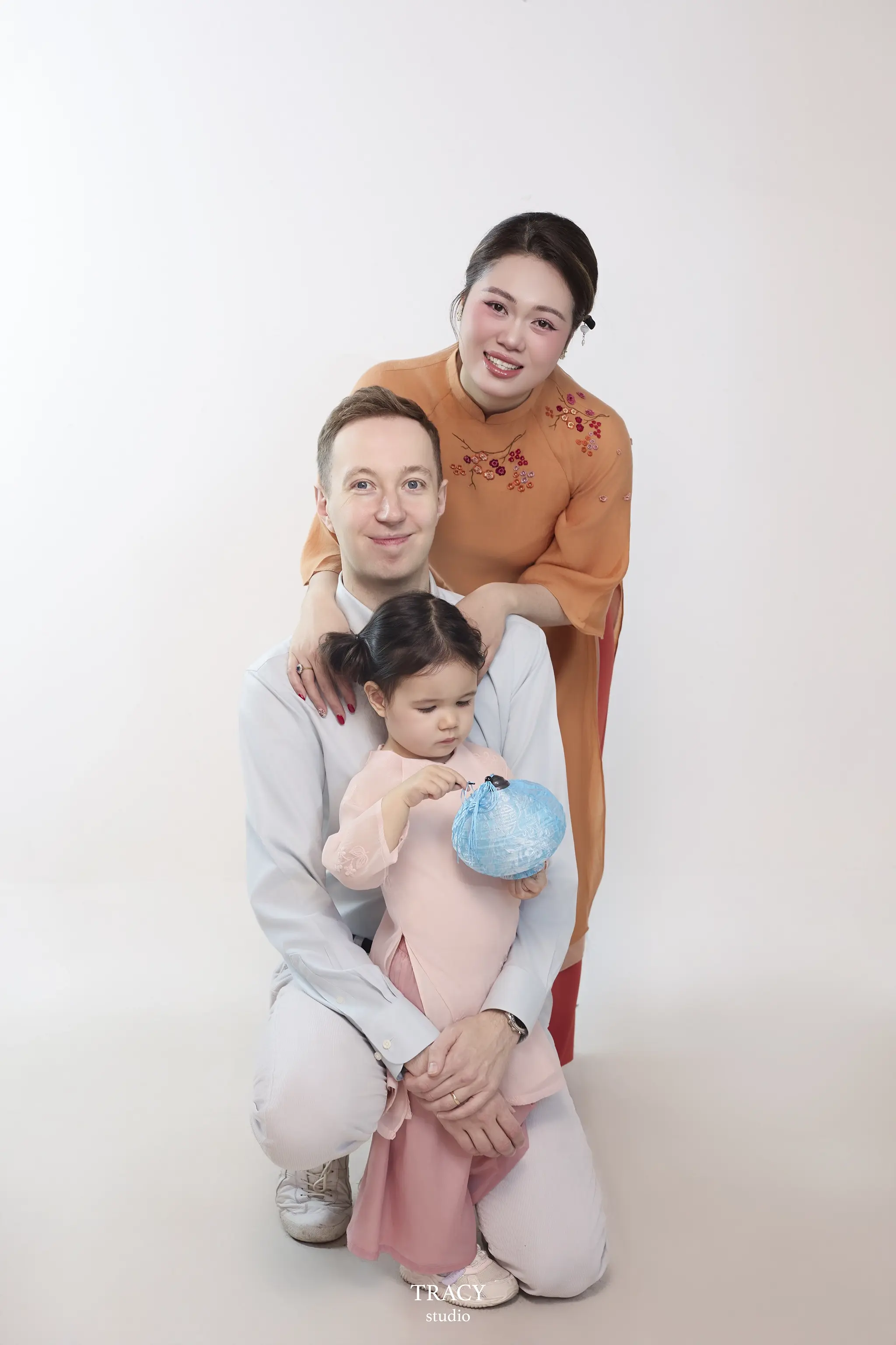 tracy0035 copy 3.webp